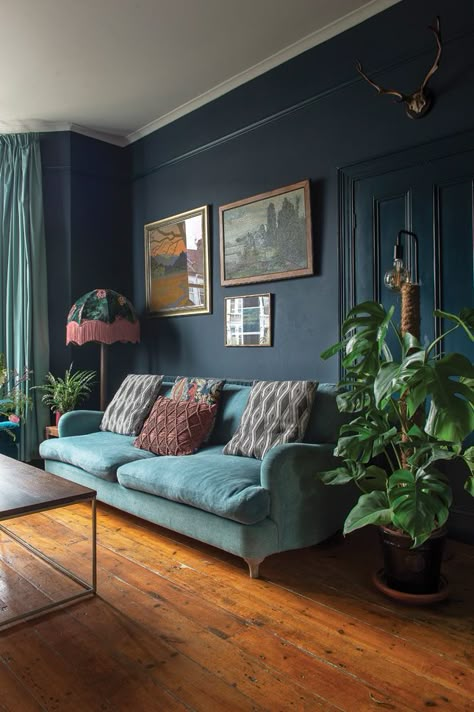 Victorian terrace house: Carol's home is full of colour, art and antique finds | HouseAndHome.ie Victorian Terrace House Living Room, Terrace House Living Room, Victorian House Interiors, Victorian Terrace House, Dark Blue Walls, Victorian Living Room, Dark Living Rooms, Cosy Living Room, Colour Art