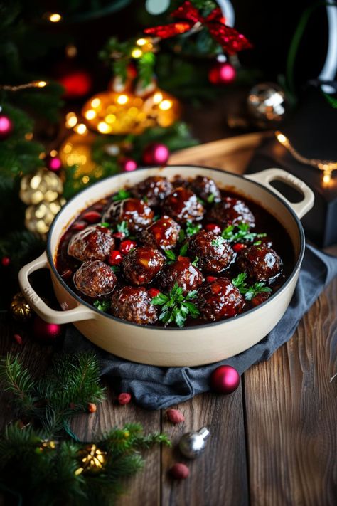 Holiday Meatballs Appetizer Ideas, Christmas Food Main Courses, Christmas Party Menu Ideas Appetizers, Holiday Meatball Appetizers, Ground Beef Christmas Recipes, Christmas Theme Recipes, Best Holiday Appetizers Christmas, Christmas Meatball Appetizers, Christmas Dinner Ideas Nontraditional