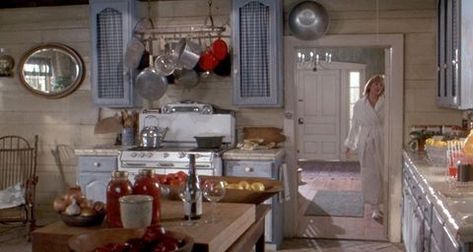 Baby Boom Movie, Movie Kitchens, 80 Movies, Tv Houses, Film Interior, Mommy Kissing Santa Claus, Nancy Meyers Aesthetic, Nancy Meyers Movies, Ocean Cottage