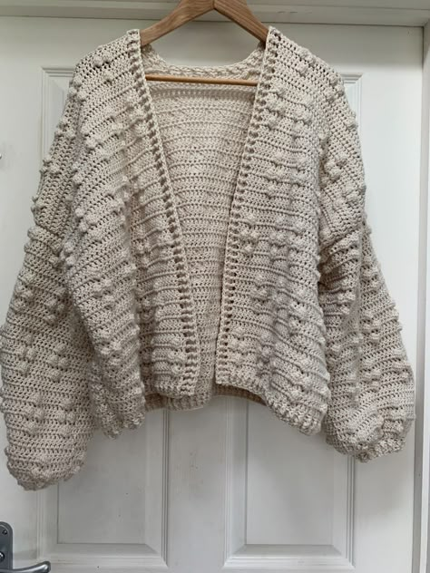 Crochet Bobble Stitch Sweater, Crochet Cardigan Big Sleeves, Bobble Stitch Cardigan, Bobble Sleeve Cardigan Pattern, Bubble Crochet Cardigan, Crochet Bobble Cardigan Pattern Free, Crochet Bobble Sweater Pattern Free, Bobble Crochet Sweater, Crochet Bobble Cardigan