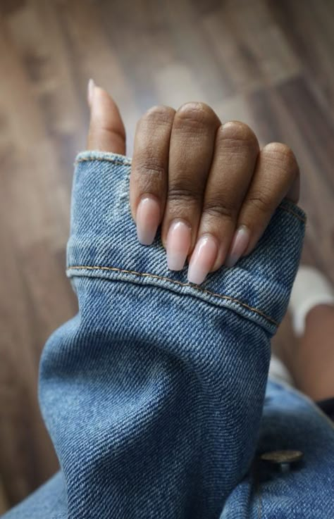 Elevate Your Look: Exceptional French Tip Nails Design Ideas for Dark Skin Tone French Tip Nails Design, Nails For Dark Skin, Natural Looking Nails, Natural Nails Manicure, Natural Acrylic Nails, Long Natural Nails, Manicured Nails, Milky Nails, French Tip Nail Designs