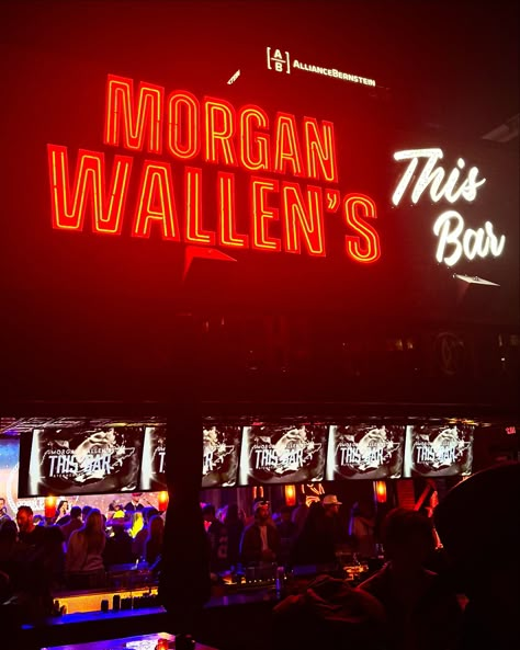 Nashville dump👢🤎✨ #nashville #tennessee #westernstyle #broadway #morganwallen Nashville At Night, Nashville Tennessee Aesthetic, Nashville Sign, Nashville Aesthetic, Broadway Nashville, Future Vision, Morgan Wallen, East Tennessee, Prayer Board