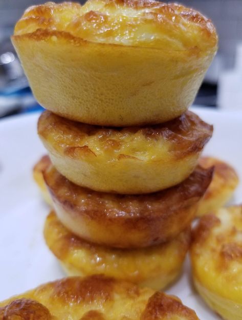 Breakfast Egg And Cheese Muffins - Cheesy, Fluffy Egg Bites Egg Cheese Bites, Fluffy Egg Muffins, Egg And Cheese Muffins Breakfast, Egg And Cheese Muffin Cups, Egg And Cheese Cups, Fluffy Egg Muffin Cups, Mini Muffin Egg Bites, Cheesy Egg Muffins, Fluffy Egg Bites Oven