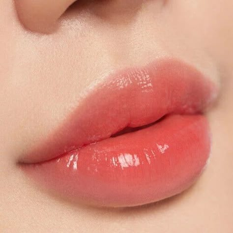 Extreme Make-up, Teknik Makeup, Lip Pictures, Lips Inspiration, Korean Lips, Perfect Lips, Hot Lips, Lip Fillers, Lip Art