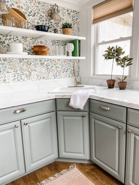 Antique white kitchen cabinets