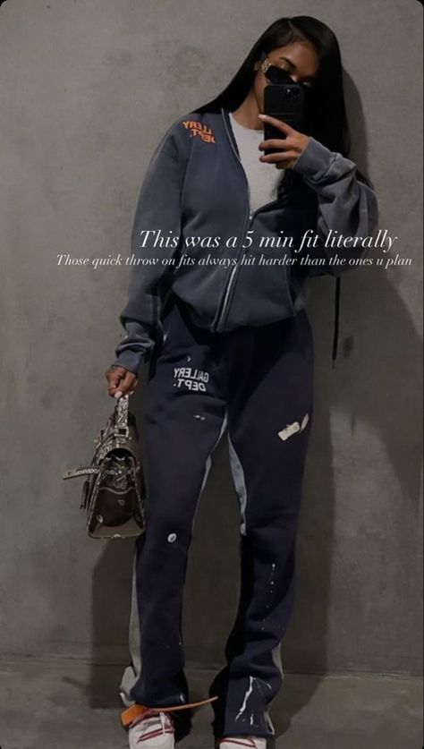 Gallery Dept Sweatpants Outfit, Baddie Winter Outfits Blackgirl, Fall Streetwear Outfits Black Women, Gallery Dept Outfit, Winter Outfits Blackgirl, Best Winter Outfits, Gallery Dept, Trendy Outfits Winter, Tomboy Style Outfits