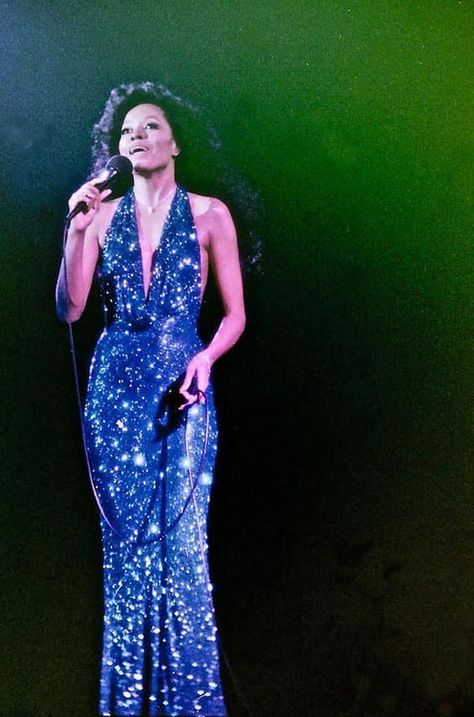 Blues Era Fashion, Fancy Disco Outfit, Disco Haute Couture, 70s Gala Dress, Cher Disco Outfit, Blue 60s Aesthetic, Cher Looks 70s, 70s Diana Ross, Diana Ross Outfits