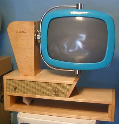 1950s Predicta Chalet tv Fotocamere Vintage, Tv Vintage, Vintage Television, Retro Tech, Retro Radio, Tv Sets, Jukeboxes, Old Radios, Deco Retro