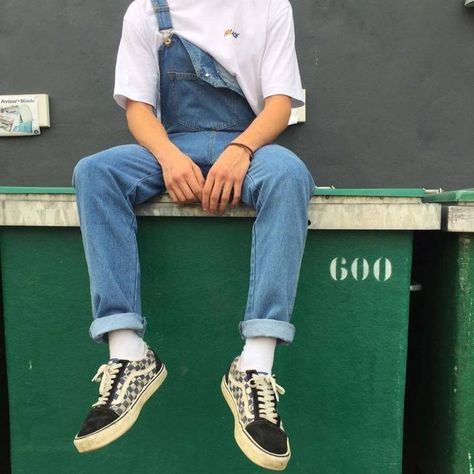 What "The Basement" wore - Week 38 - Album on Imgur Overalls Aesthetic, Indie Outfits Aesthetic, Tokyo Street Fashion, Hipster Mens Fashion, Grunge Look, Indie Outfits, Inspiration Mode, Mode Inspiration, Retro Outfits