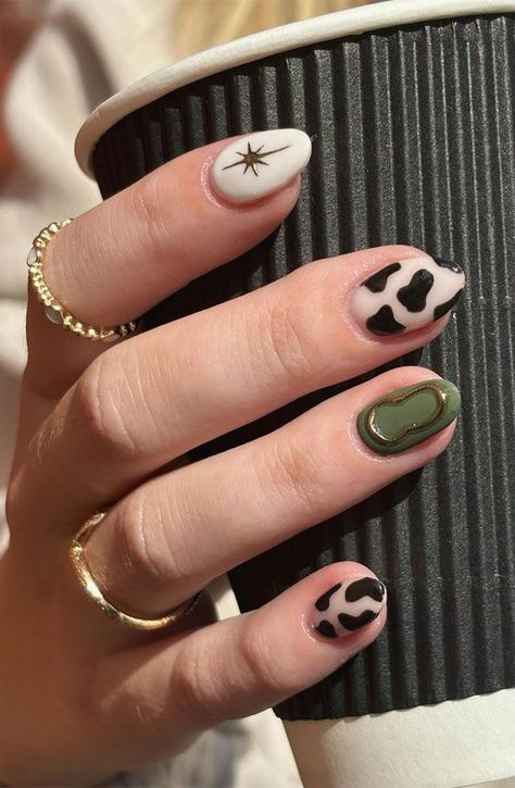 Symmetrical Nail Designs, Lincoln Park After Dark Nail Designs, Fun Cow Print Nails, Brown Cow Nails Designs, Autumn Nails Cute, Farm Nail Ideas, Fall Nails Almond Short, Cute Fall Nail Art, Matte Nail Ideas Short