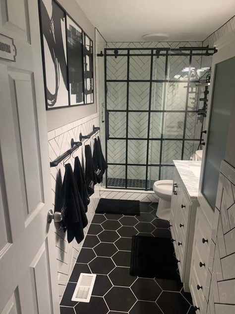 Black And Grey Restroom Ideas, First Apartment Asthetics, Black White Silver Bathroom, Black Restroom Ideas, Gray And Black Bathroom Ideas, Black White And Grey Bathroom Ideas, Gray And Black Bathroom, Black And Gray Bathroom Ideas, Black And Grey Bathroom Ideas