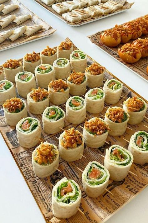 Graduation Party Food Ideas, Graduation Party Food, Catering Food Displays, Graduation Party Foods, Party Food Buffet, Catering Ideas Food, Party Food Ideas, Party Food Platters, Boat Food