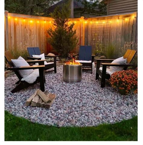 Corner Firepit Ideas Outdoor, Small Corner Yard Ideas, Small Yard Fire Pit Ideas Backyard Designs, Corner Patio Fire Pit, Bon Fire Pit Ideas Backyards, Backyard Corner Sitting Area Ideas, Outdoor Gravel Sitting Area, Small Fire Pit Ideas Backyard On A Budget, Corner Yard Fire Pit Ideas