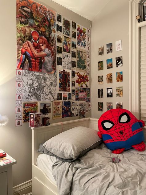 Spiderman Room Ideas Aesthetic, Spiderman Themed Room Aesthetic, Spider Man Room Decor Ideas, Spider Man Room Decor Aesthetic, Spider Man Room Ideas Aesthetic, Bedroom Ideas Spiderman, Spiderman Themed Room, Spiderman Room Decor Aesthetic, Spiderman Bedroom Aesthetic