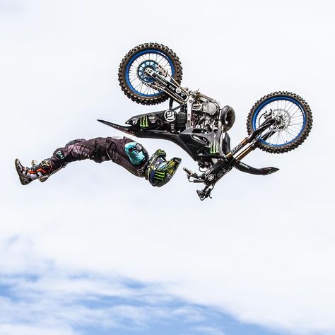 Freestyle Motocross, Biker Photography, Motocross Love, Cool Dirt Bikes, Motorcross Bike, Stunt Bike, Motocross Riders, Enduro Motorcycle, Motorcycle Aesthetic