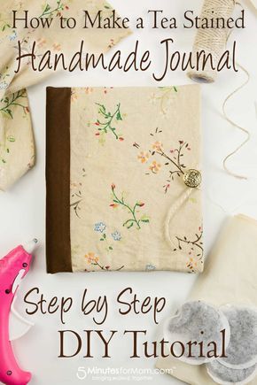 How To Make A DIY Journal With Tea Stained Paper - Follow this step by step tutorial to make a handmade tea or coffee stained journal. These handmade books are perfect for school projects, journals, scrapbooks, gifts, and more. Homemade Journal, Stained Paper, Handmade Journals Diy, Tea Stained Paper, Book Binding Diy, Art And Craft Ideas, Diy Journal Books, Computer Paper, Fabric Journals