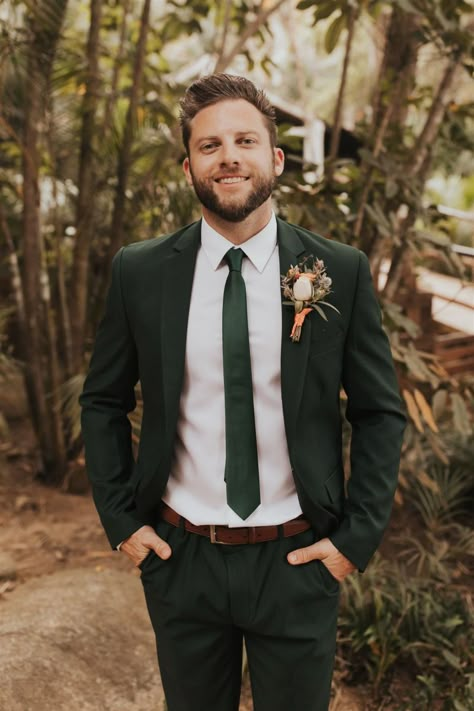 Teal Green Groomsmen Attire, Hunter Green Wedding Suit, Green Suit Bridal Party, Forest Wedding Groomsmen, Dark Green Suit Men Wedding, Forest Green Wedding Suit, Emerald Green Groomsmen Attire, Dark Green Groomsmen, Green Tuxedo Wedding