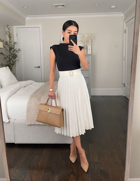 Womens Work Skirt Outfits, Spring Classy Outfits Chic, Classy Business Outfits Skirt, Midi Skirt Outfit Office, Corporate Skirts Outfits, Researcher Outfit, Business Casual Outfits For Women Skirt, Professional Skirt Outfits, Office Outfits Dress