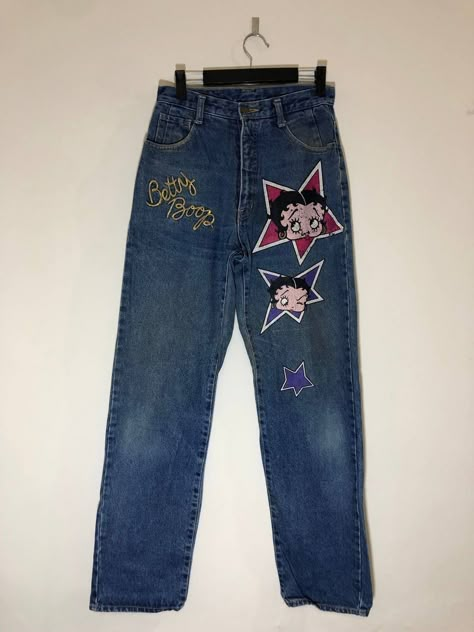 Betty Boop Jeans, Personalized Jeans, Fleischer Studios, Custom Jeans Diy, Vintage Betty Boop, Painted Clothes Diy, Custom Jeans, Painted Jeans, Painted Clothes