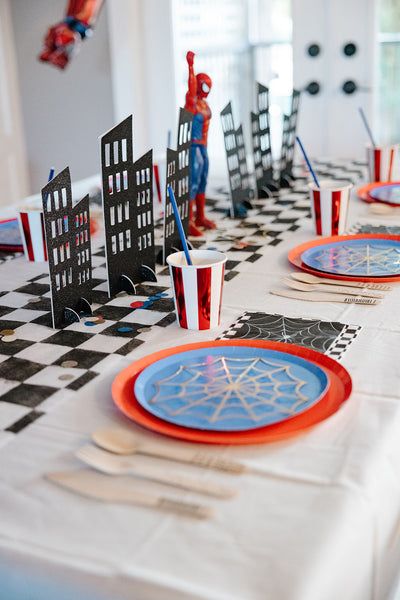 Spider Man Birthday Table Decorations, Spider Man Table Decorations, Spiderman Party Table, Easy Birthday Party Ideas, Spiderman Party Ideas, Spiderman Theme Party, Spidey Party, Birthday Party Decorations Ideas, Spidey Birthday