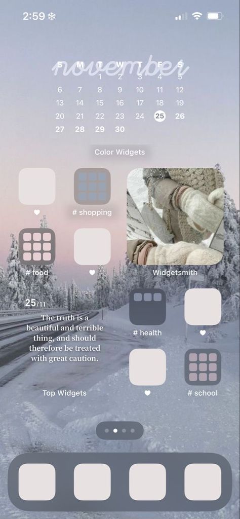 not mine creds to j4vyda !!❄️.. 2024 Home Screen, Ios Screen Aesthetic, Winter Aesthetic Phone Layout, Phone Layout Ideas Christmas, Ios Iphone Layout, Winter Iphone Home Screen, Phone Arrangement Ideas, Phone Organization Home Screen Ideas, Winter Aesthetic Home Screen