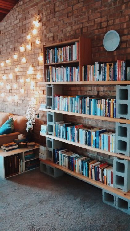 Diy Bookshelf Design, Cinder Block Furniture, Lots Of Books, Bookshelf Design, Bookshelves Diy, Cinder Block, Style Loft, Home Libraries, Diy Shelves