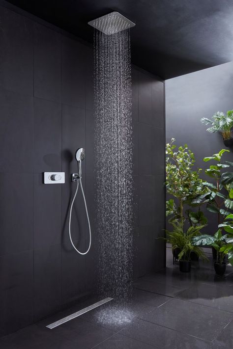 Seeing the Event Click system in all its glory highlights just how show stopping the shower system is. Large Shower Heads, Roper Rhodes, Vision 2024, Bright Bathroom, Waterfall Shower, Great Bathrooms, Luxury Shower, Rainfall Shower Head, Rainfall Shower