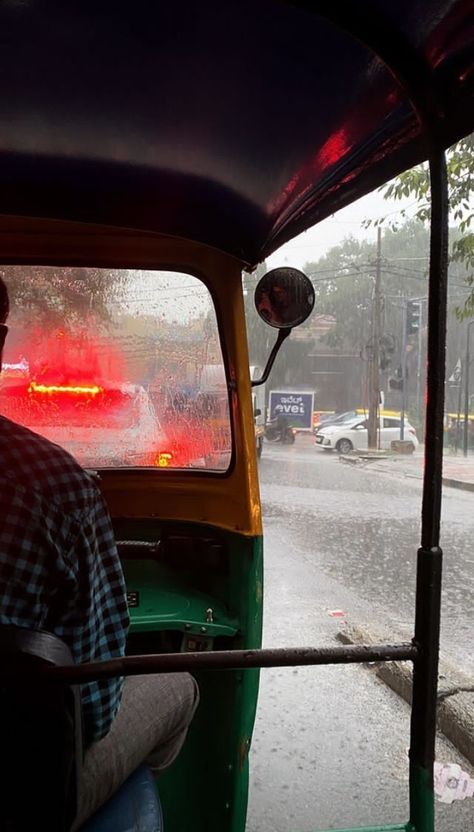 Rain Season Photography, Rainy Day Aesthetic Snap, Rainy Day Snapchat, Rainy Day Snapchat Stories, Rainy Snapchat Stories, Rainy Day Snap Story, Rainy Season Photography, Rainy Day Aesthetic Instagram Story, Raining Snap