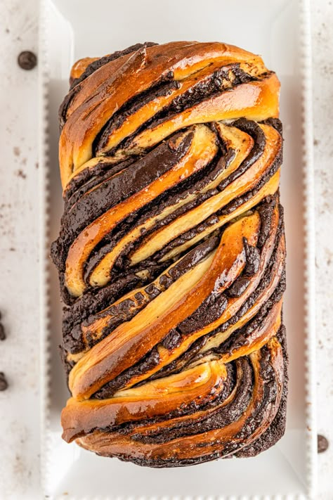 Babka Bread, Babka Recipe, Chocolate Babka, Braided Bread, Birthday Treat, Chocolate Bread, Best Baking, Challah, Sweet Breads