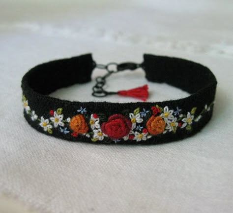 Embroidered Bracelet, Embroidery Bracelets, Fiber Jewelry, Textile Fiber Art, Textile Jewelry, Embroidery Jewelry, Bijoux Diy, Fabric Jewelry, Embroidery And Stitching