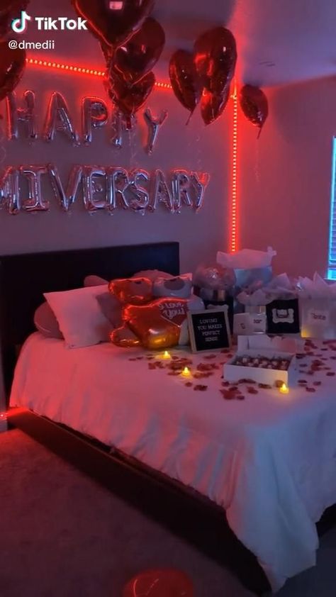 Bday Suprise Ideas For Him, Surprise Boyfriend Anniversary, One Year Anniversary Surprise For Him, 1 Year Anniversary Room Set Up, Romantic Room Ideas For Him, One Year Anniversary Ideas For Boyfriend, Anniversary Surprise Ideas For Him, Decorations For Boyfriend Birthday, Happy Anniversary Room Decoration