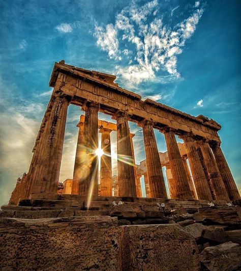 Athens, Greece Parthenon Athens, Greece Architecture, Architecture Antique, Athens Acropolis, Instagram Community, Nature Architecture, Swiss Roll, Iconic Buildings, Acropolis