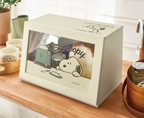 Snoopy Products, Snoopy Kitchen, Storage Box Aesthetic, Snoopy Aesthetic, Snoopy Cafe, Cafe Japan, Snoopy Gifts, Kitchen Countertop Decor, Peanuts Charlie Brown Snoopy