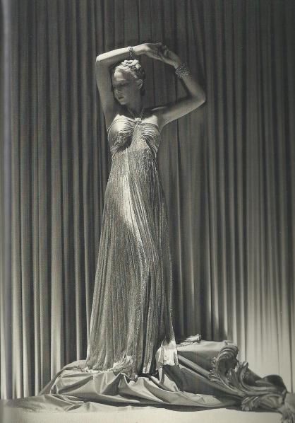 Madeleine Vionnet – Emma Lou Marandola Vintage Fashion 1930s, Madeleine Vionnet, Isadora Duncan, Postal Vintage, Jeanne Lanvin, Evolution Of Fashion, Classic Actresses, French Fashion Designers, Glamour Photography