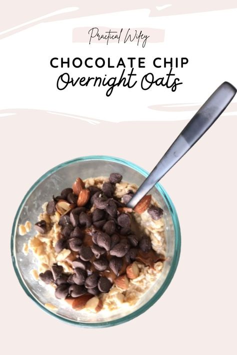 Chocolate Chip Overnight Oats, Overnight Oats Recipe Easy, Overnight Oats With Yogurt, Chocolate Almond Butter, Peanut Butter Overnight Oats, Protein Oatmeal, Oat Smoothie, Carob Chips, Instant Oats