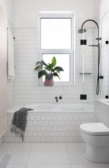 Bath shower combo ideas window 31 ideas #bath White Tiled Bathroom, Bathroom Tub Shower Combo, Tiled Bathroom, Bathroom Tub Shower, Bathtub Tile, Diy Bathroom Remodel, Bathroom Tub, Subway Tiles, Trendy Bathroom