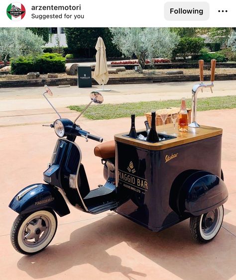 Vespa Bar, Kombi Food Truck, Gelato Cart, Mobile Bar Cart, Gerobak Dorong, Food Stall Design, Coffee Food Truck, Mobile Cafe, Bike Food