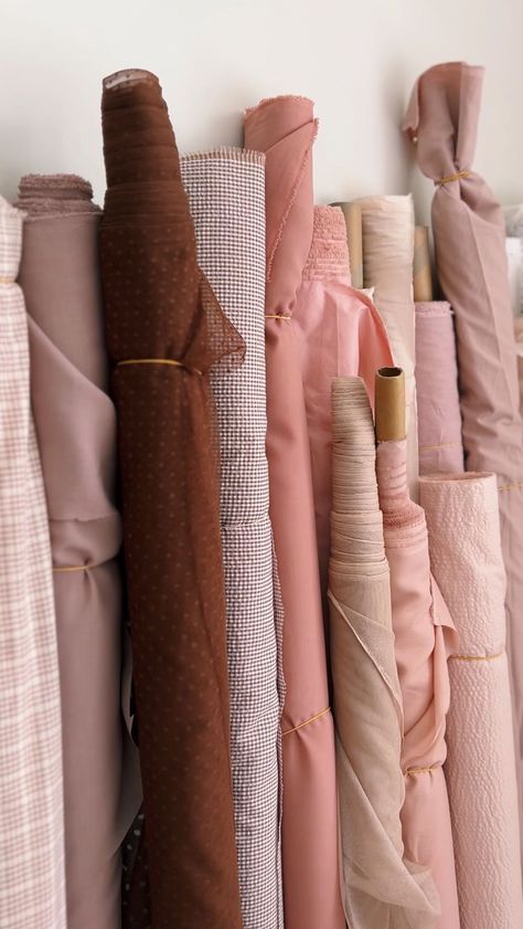 Aesthetic Sewing Pictures, Dream Job Aesthetic, Aesthetic Working, Job Aesthetic, Sewing Atelier, Fashion Job, Sewing Aesthetic, Sewing Photography, Soft Autumn Color Palette