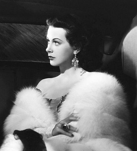 Hedy Lamarr on Instagram: “Hedy Lamarr in Dishonored Lady, 1947 ✨” Vintage Hollywood Glamour, Hedy Lamarr, Old Hollywood Glam, Dishonored, Vintage Fur, Hollywood Glam, Old Hollywood Glamour, Vintage Hollywood, Vintage Glamour