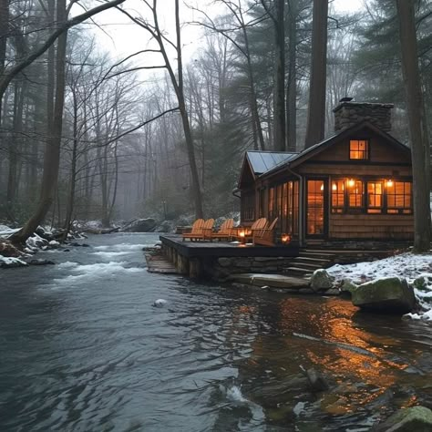 Alaska Cabin, Cabin Weekend, Cabin Aesthetic, Forest Cottage, Mountain Cabins, Small Cottages, Forest Cabin, Cozy Cabins, Winter Cabin