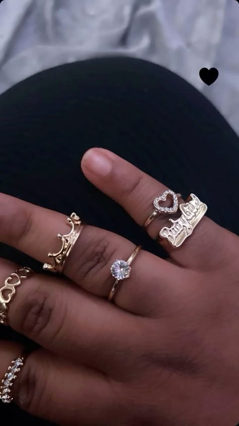 Silver Jewelry Black Women, Custom Gold Jewelry, La Jewelry, Xoxo Jewelry, Girly Bracelets, Dope Jewelry Accessories, Pretty Accessories, Piercings Jewelry, Jewelry Accessories Ideas