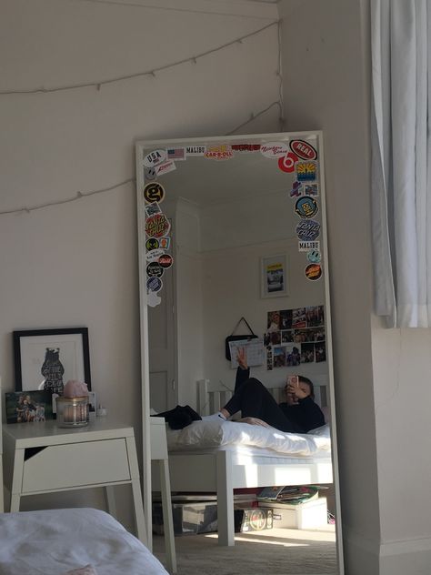 Mirror With Stickers, Brandy Melville Stickers, Sticker Mirror, Messy Bed, Cute Mirror, Aesthetic Mirror, Retro Room, Room Stickers, Home Decor Cozy