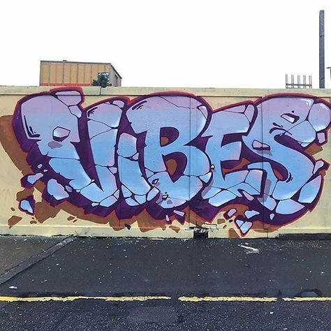 @vibes_ldn back in action Alphabet Graffiti, Graffiti Art Letters, Graffiti Wildstyle, Graffiti Piece, Graffiti Tattoo, Best Graffiti, Graffiti Words, Street Art Photography, Graffiti Writing