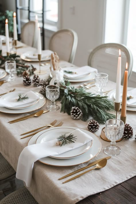 16+ Classy Christmas Table Decorations for 2024 (Elegant, Simple) Basic Christmas Table Decor, Christmas Table Settings White Plates, Table Setting Christmas Simple, Christmas Hosting Table, Christmas Table 2024 Trends, Chic Christmas Table Decor, Dining Table Dinner Setup, Elegant Christmas Table Setting Ideas, Minimalist Christmas Table Setting Ideas