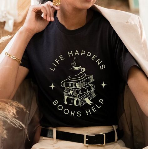 Bookish Tshirt Ideas, Book Shirt Design, Book T Shirt Ideas, Bookish Fashion, Bookish Ideas, Bookish Style, Literature Shirt, Bookish Merch, Shirt Design Inspiration