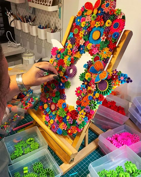 Quilled Paper Creations by Justine Kuran | Daily design inspiration for creatives | Inspiration Grid Quilling Plants, Paper Quilling Projects, Art Projects Elementary, Quilled Ornaments, Fourth Grade Art, Arte Quilling, Daily Crafts, Quilling Work, Quilling Projects