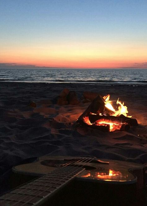 sunset, guitar, sleeping under the stars Beach Fire, Dream Lover, Land Of Oz, Sleeping Under The Stars, Art Wallpaper Iphone, Sunset Pictures, Summer Breeze, Under The Stars, Beach Aesthetic