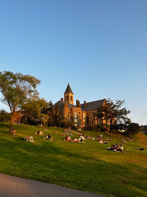 Ivy College, Cornell College, Campus Aesthetic, Boarding School Aesthetic, Ivy League Colleges, Harvard Yale, Ivy League Universities, College Vision Board, Picnic Dinner