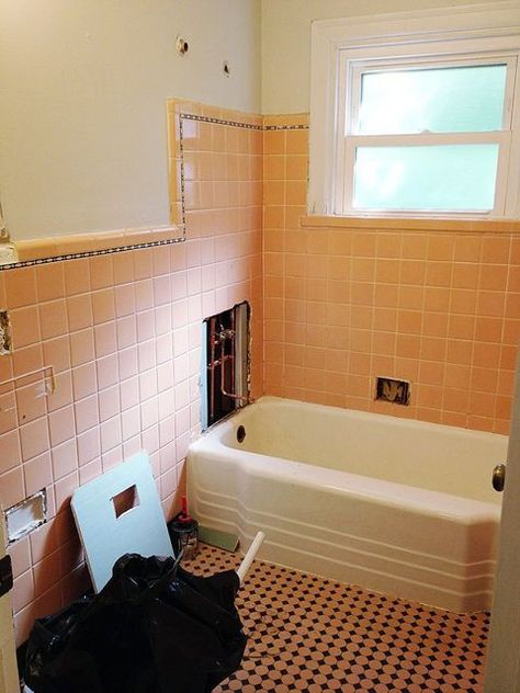 Updating an old bathroom with graoutable peel and stick tiles (2) Basement Wainscoting, Wainscoting Entryway, Peel And Stick Floor Tiles, Bathroom Wainscoting, Decorate A Bathroom, Wainscoting Dining Room, Wainscoting Nursery, Wainscoting Hallway, Stick Floor Tiles