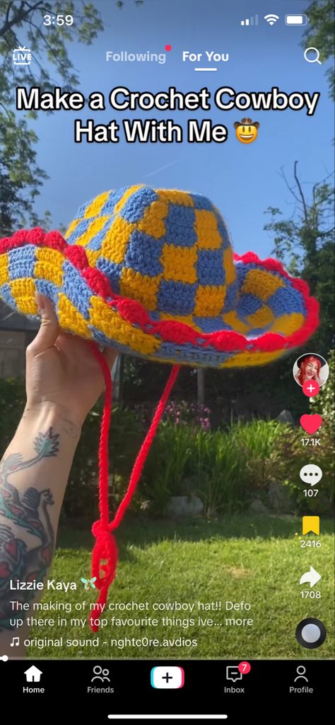 Crochet Festival Hat, Crochet Hat Design, Crochet Cowgirl Hat, Crochet Cowgirl Outfit, Western Crochet Patterns Free, Cowboy Hat Crochet Pattern Free, Funky Crochet Ideas, Crochet Ideas Small Projects, Western Crochet Ideas